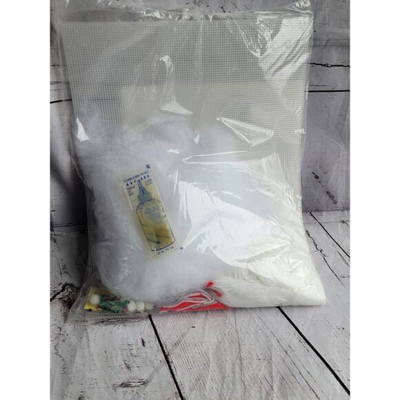 Mary Maxim Needle Point Plastic Canvas Santa Napkin Rings 57114 New - Picture 5 of 5